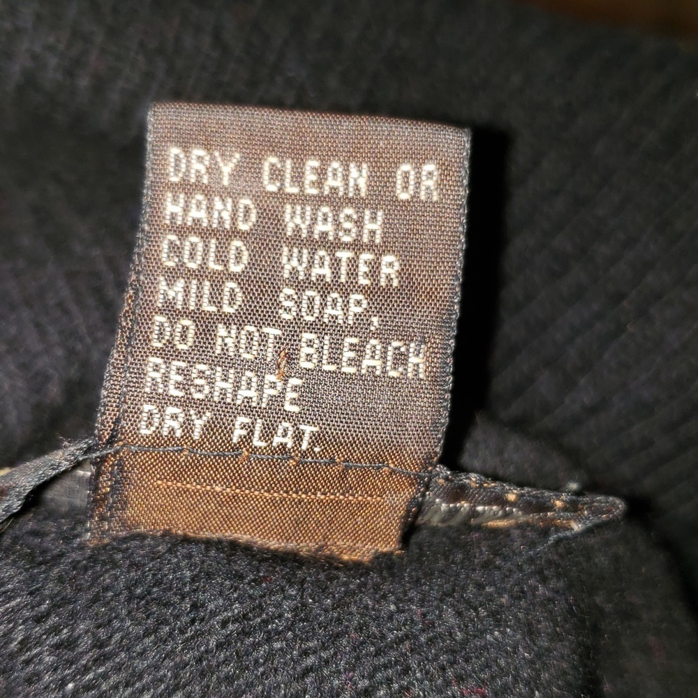 Sweater - Picture 5 of 5